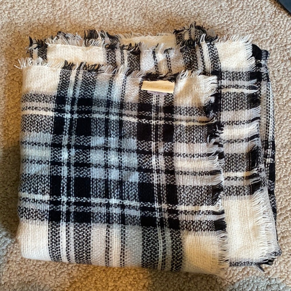 ModCloth Blanket Scarf